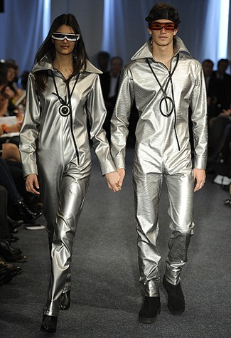 Illustration for article titled Space age fashion comeback crashes and burns